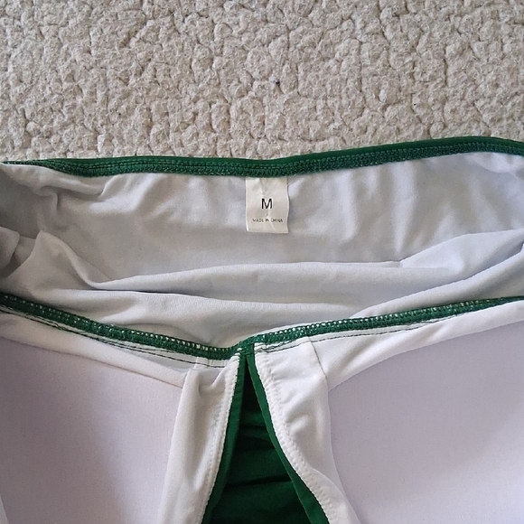 Elegant Green One-Piece Swimsuit - Picture 3 of 4